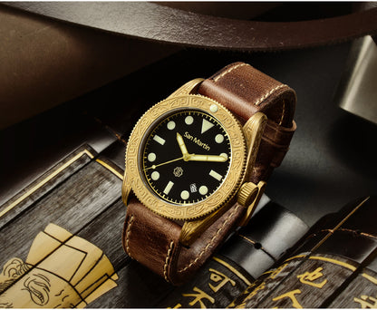 Stylish bronze diving watches