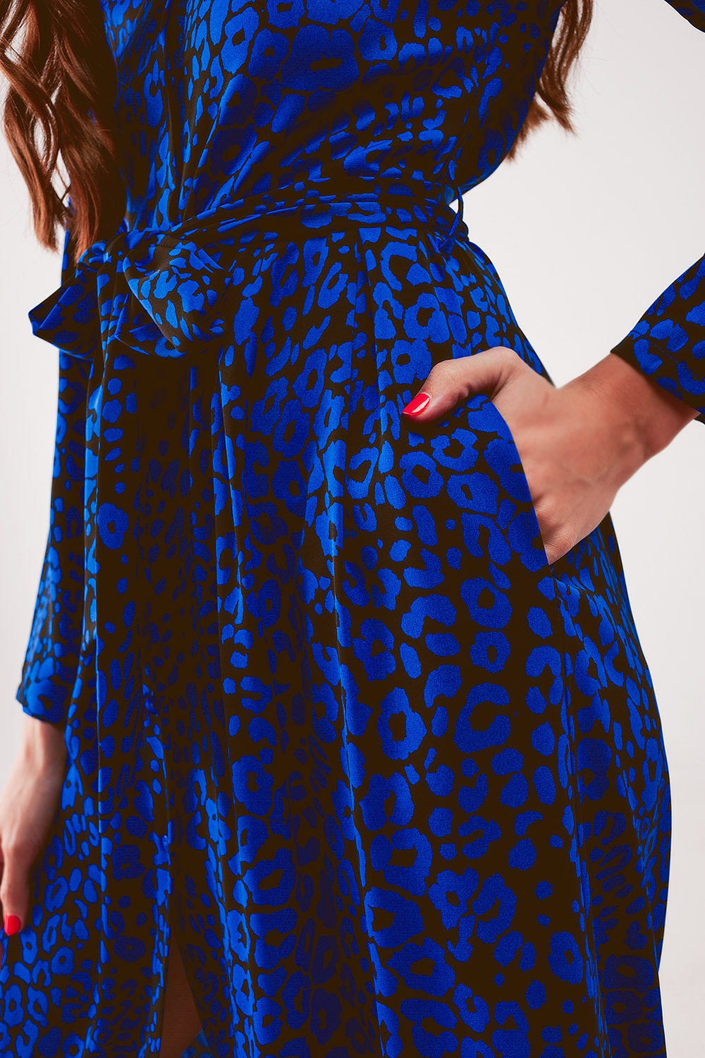 Maxi shirt dress with belt in blue animal print