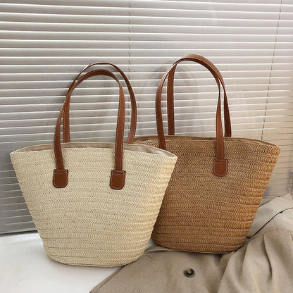 Fashionable beach bag