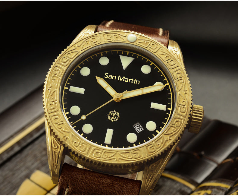 Stylish bronze diving watches