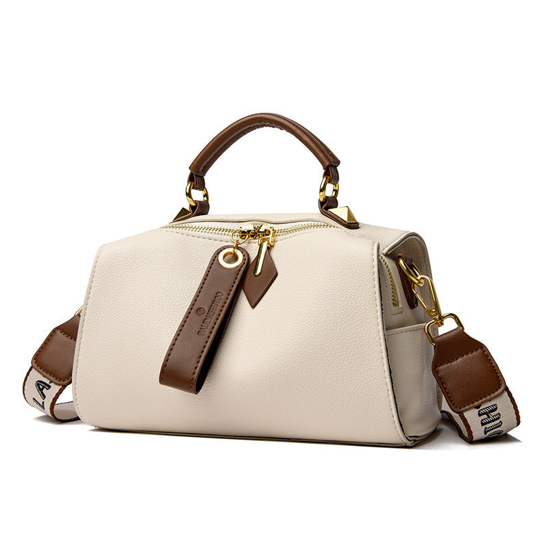 Fashionable Shoulder and Crossbody Bag with Spacious Capacity for Everyday Use