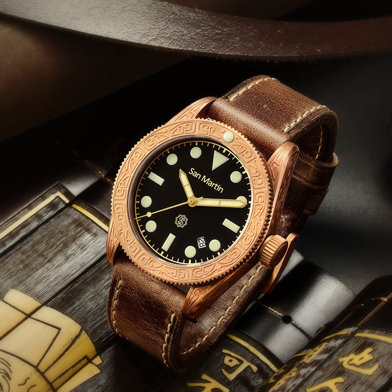 Stylish bronze diving watches