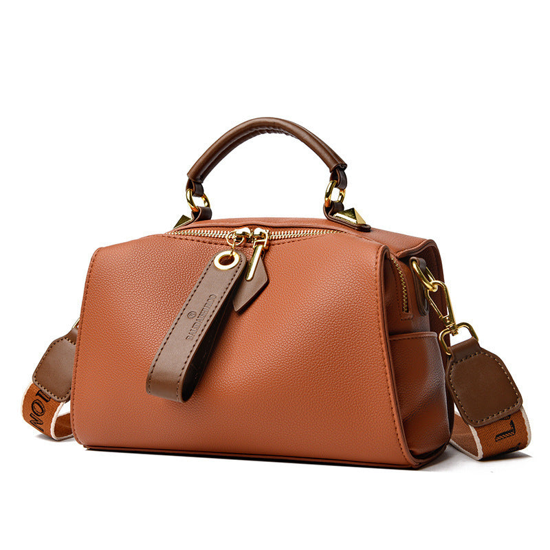 Fashionable Shoulder and Crossbody Bag with Spacious Capacity for Everyday Use