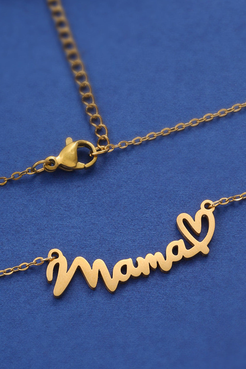 Gold-colored Mama Heart Pendant