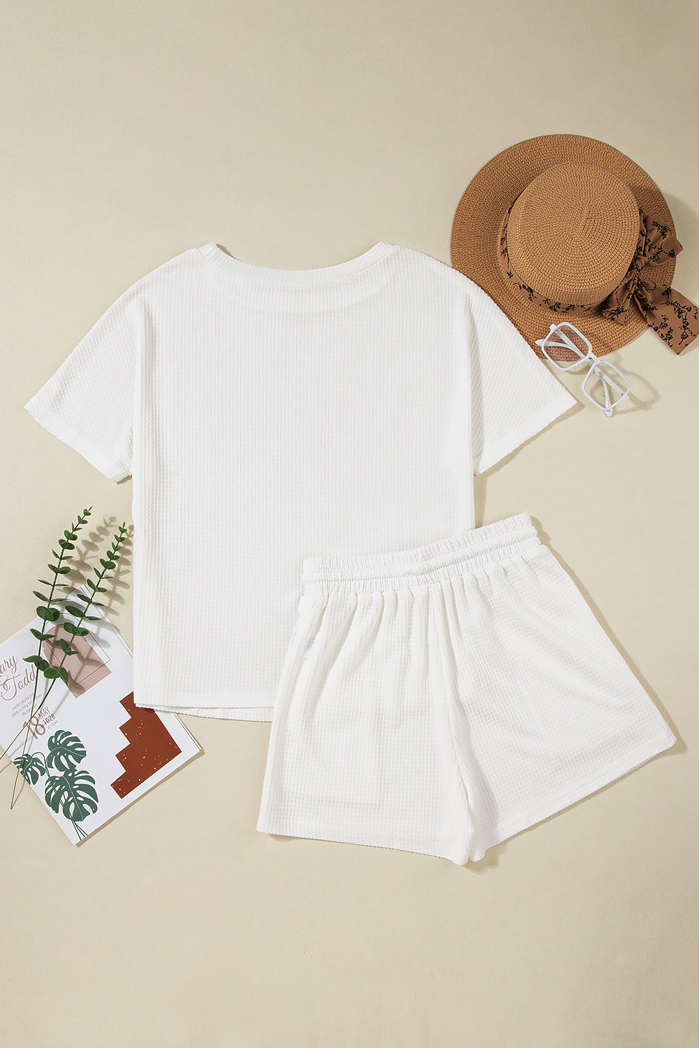 White casual textured drawstring T-shirt and shorts set