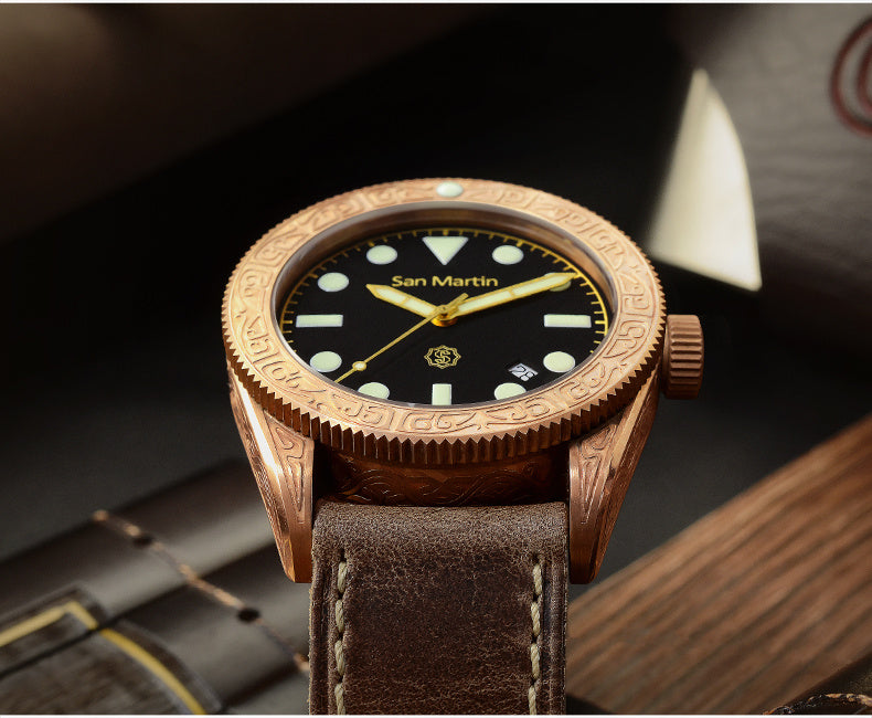 Stylish bronze diving watches