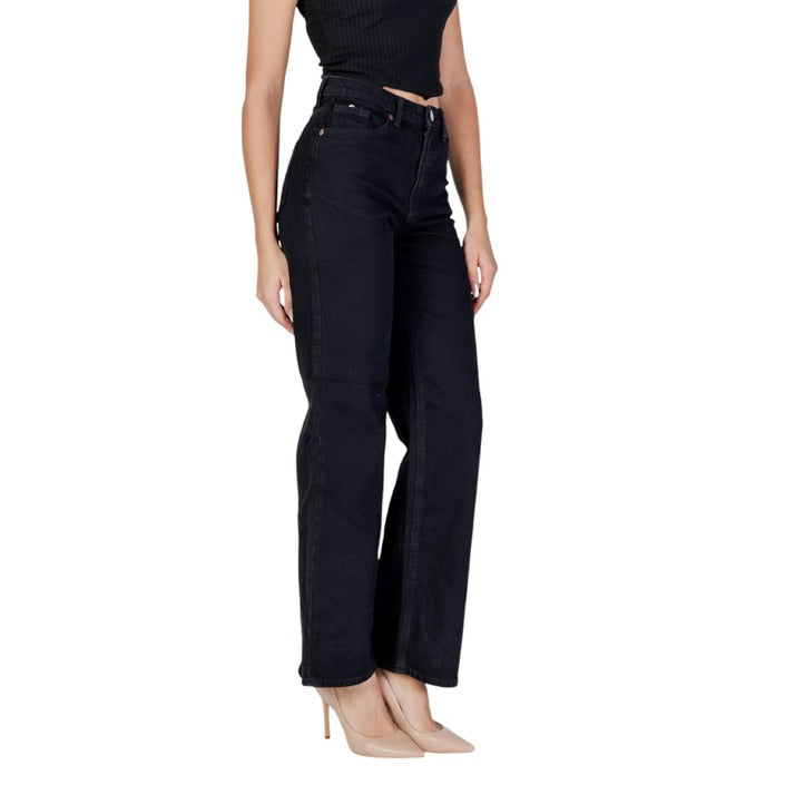 Vero Moda Women's Jeans - Stylish and Comfortable