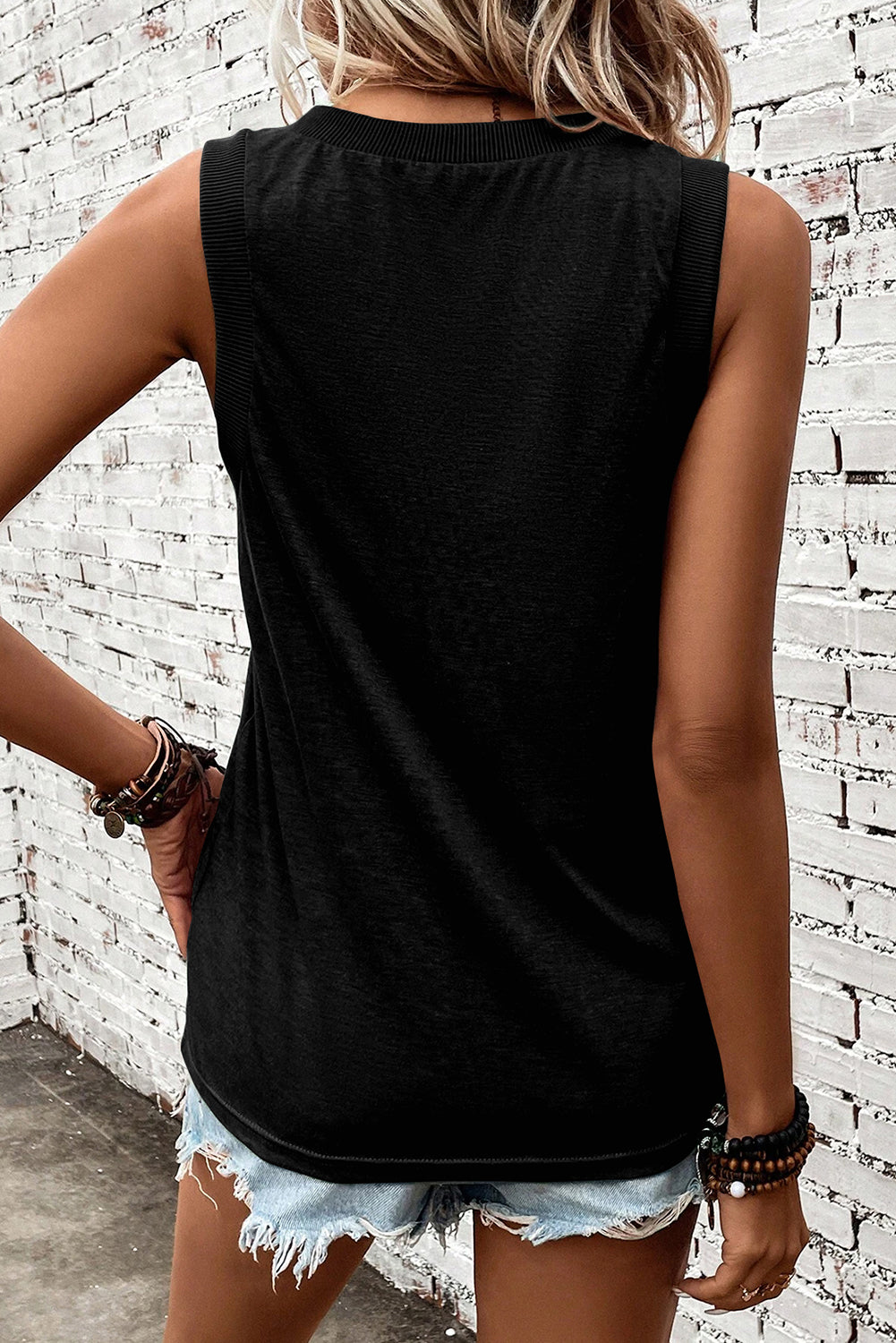 Black Knitted V-neck Tank Top