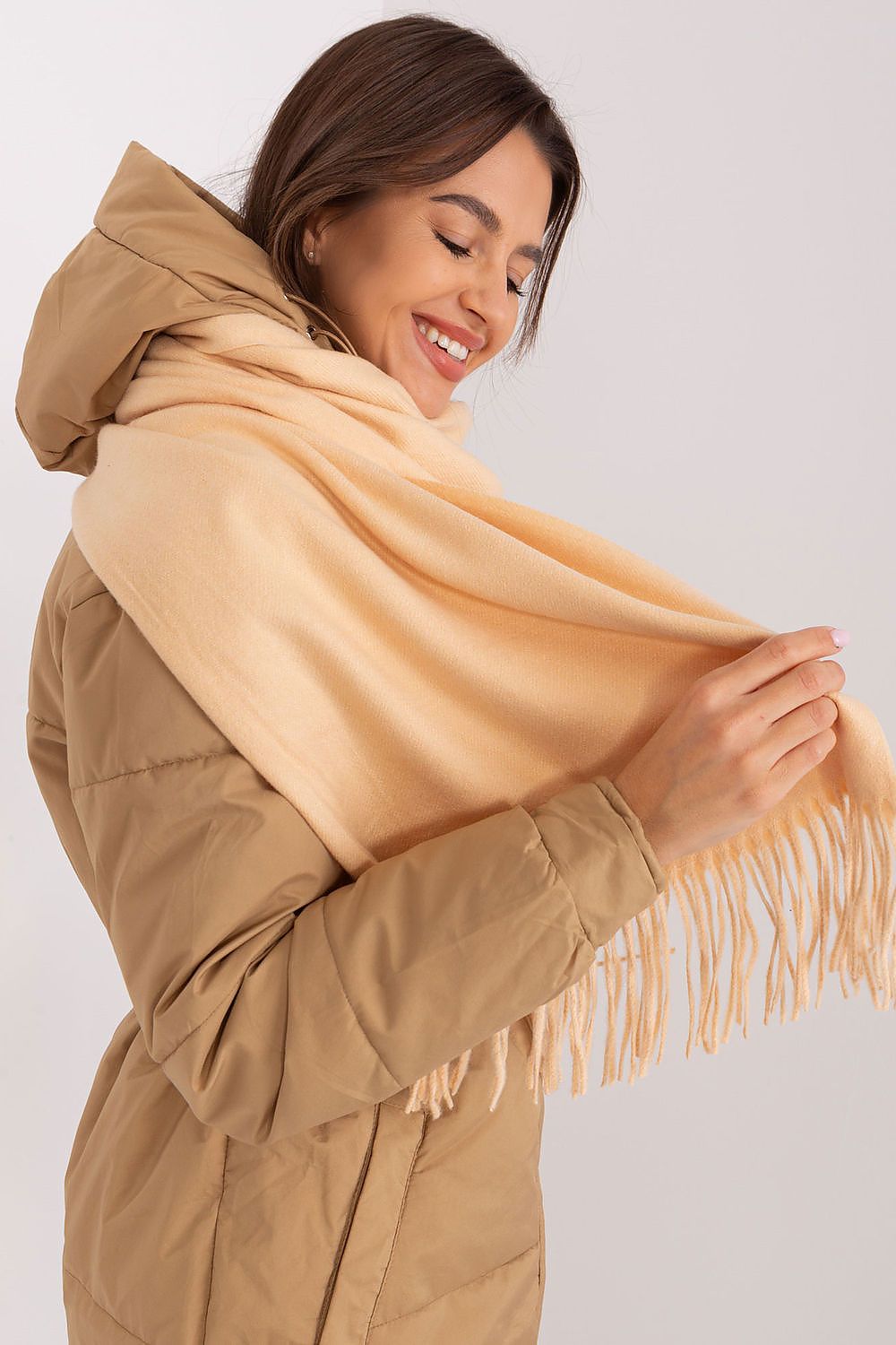 AT Scarf Model 187617 - Stylish and Comfortable