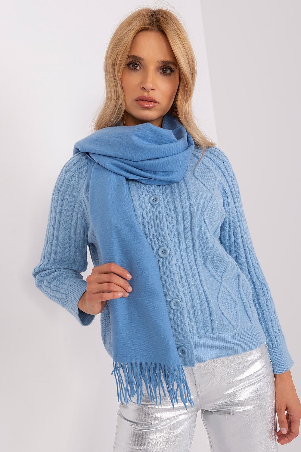 AT Scarf Model 187617 - Stylish and Comfortable