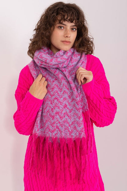 AT Scarf Model 189246 – Stylish Warmth for the Winter