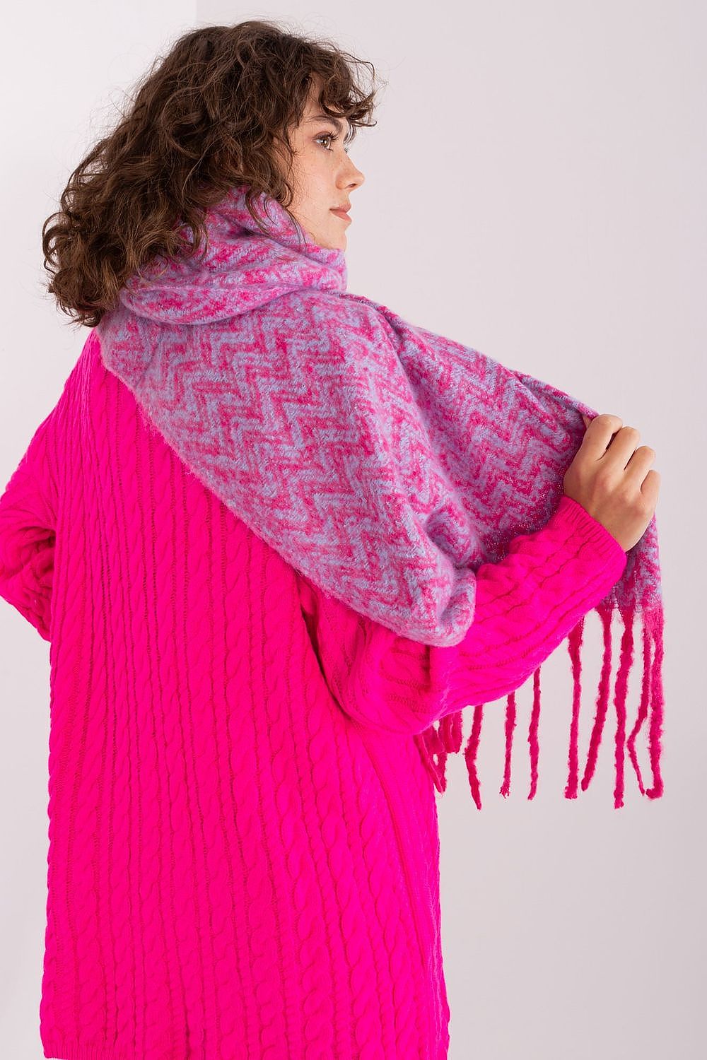 scarf model 189246 AT