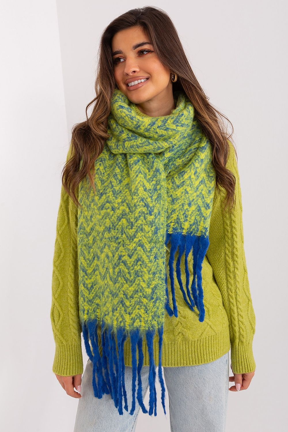 scarf model 189246 AT