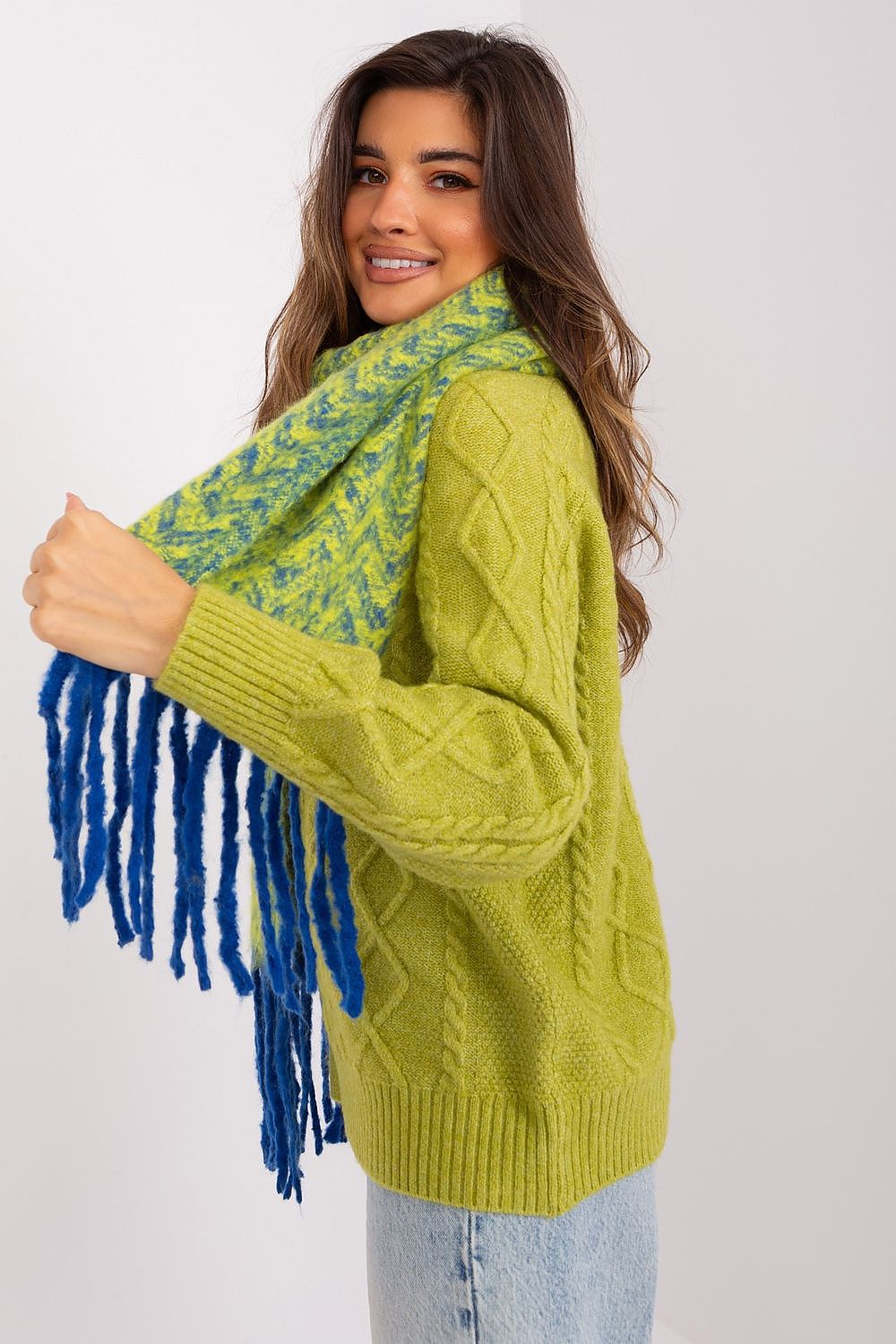 scarf model 189246 AT