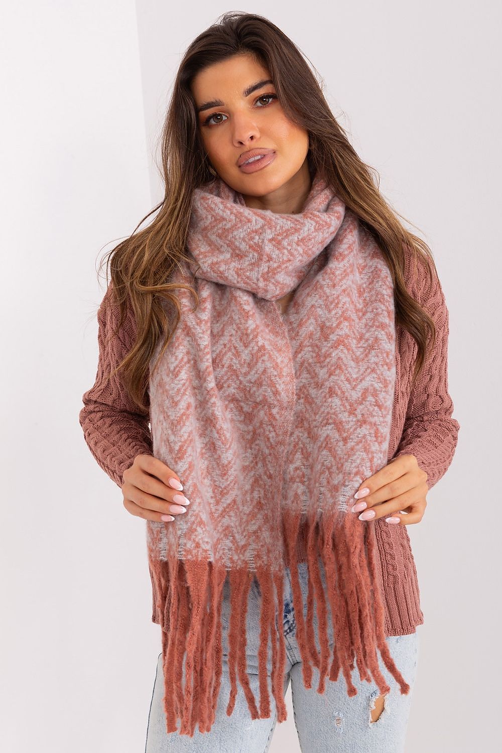 scarf model 189246 AT