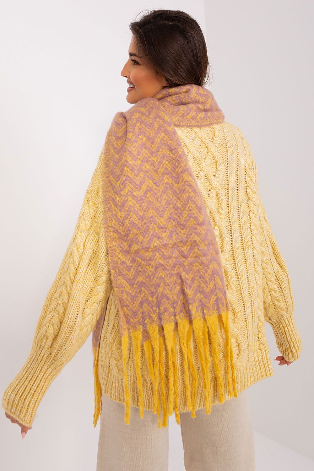 scarf model 189246 AT