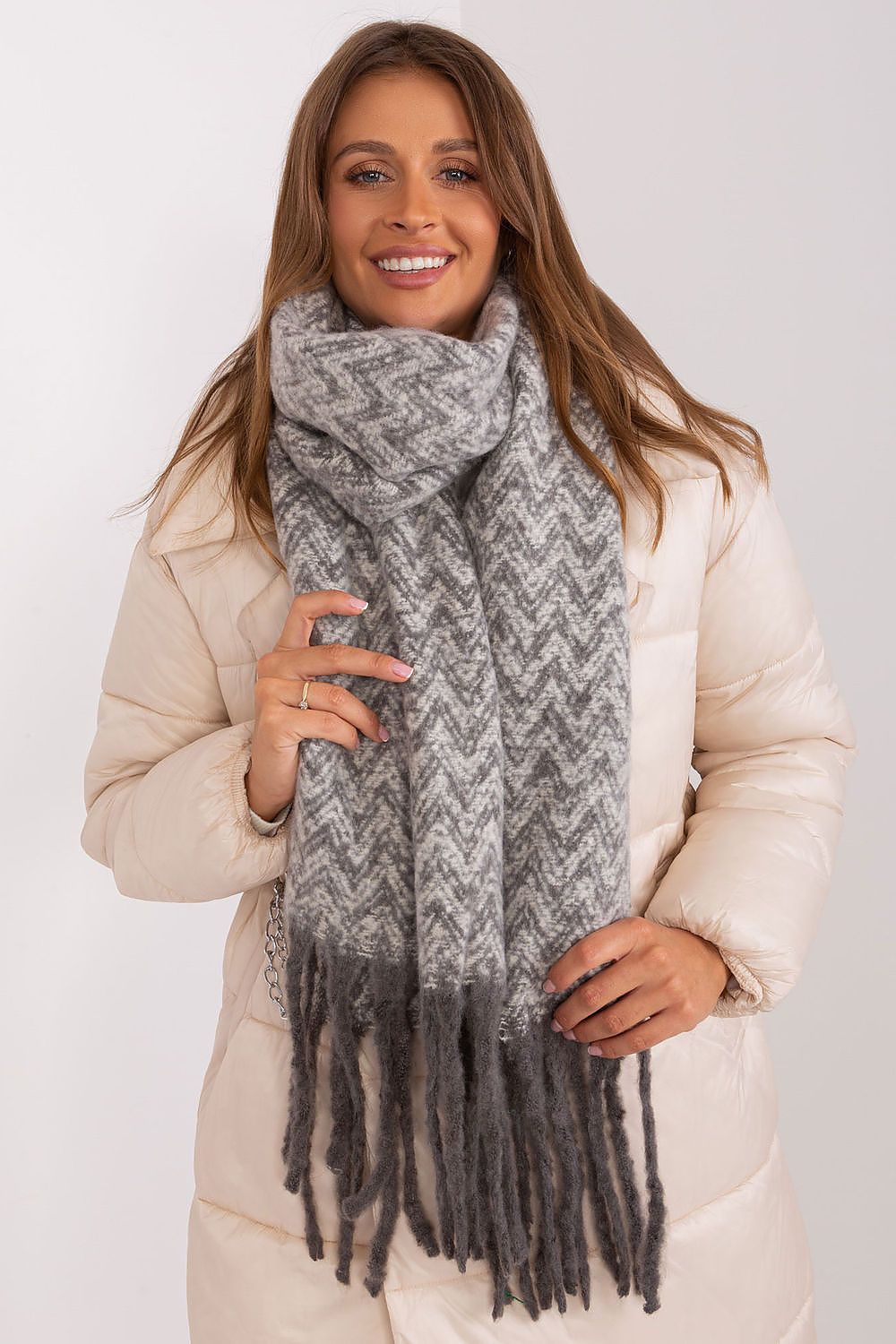 scarf model 189246 AT