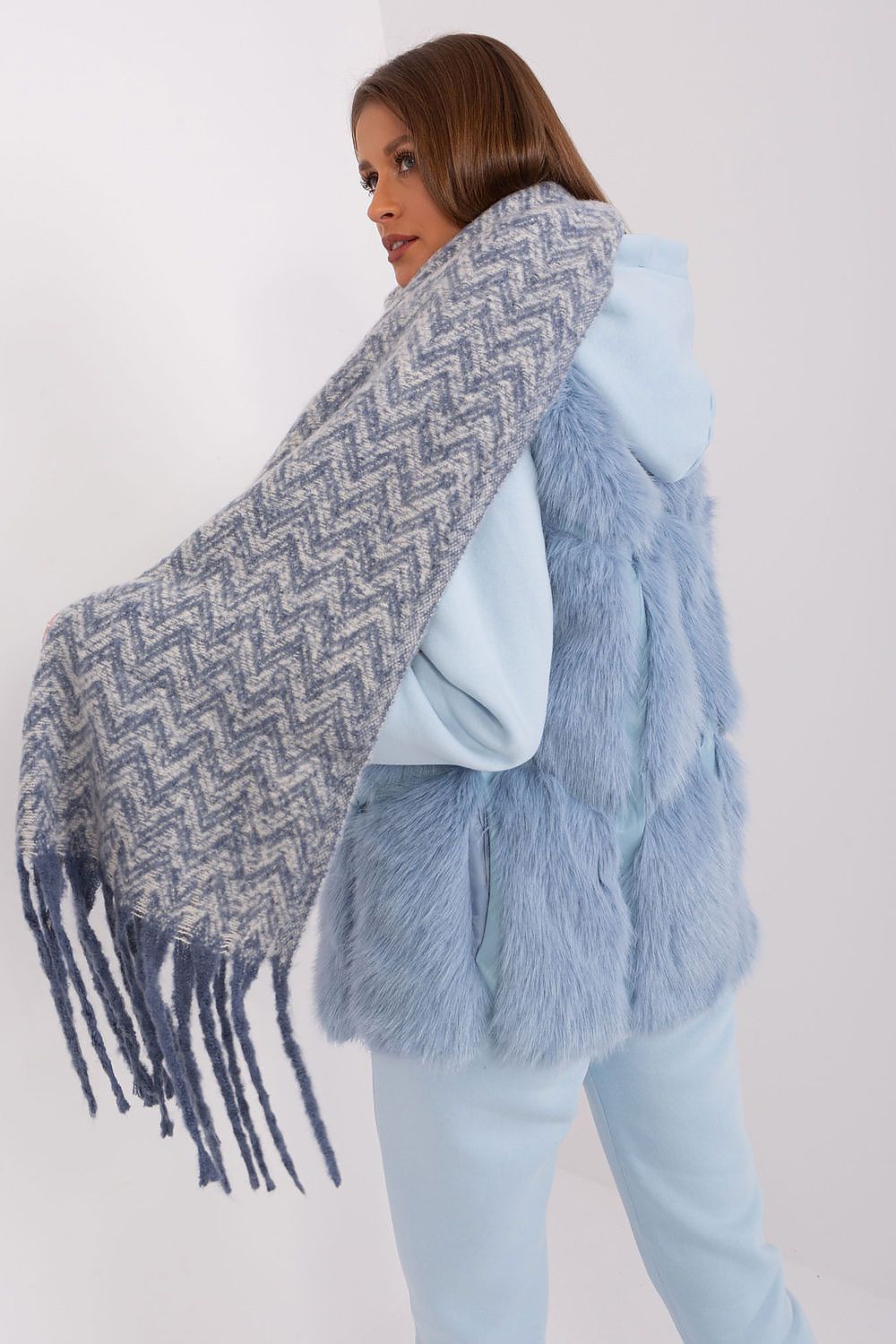 scarf model 189246 AT