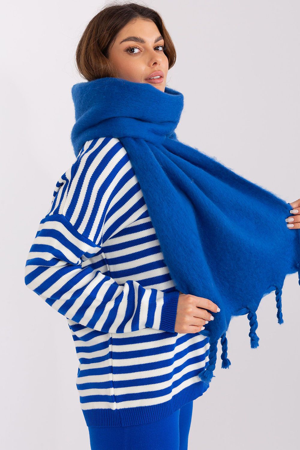 scarf model 190589 AT