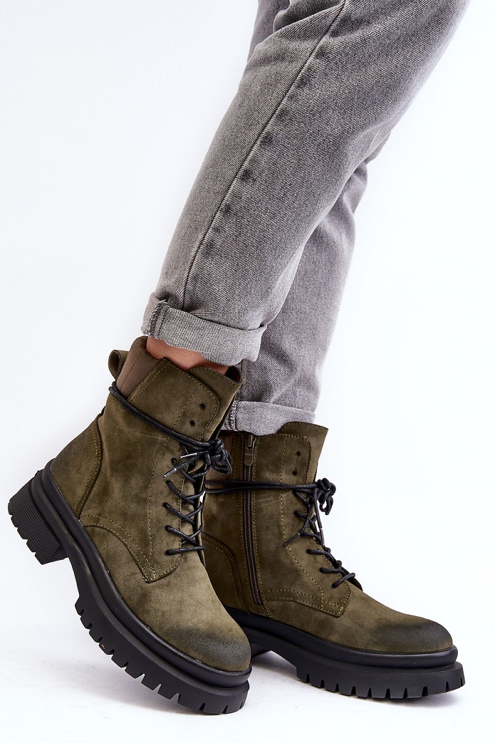 Heavy ankle boots model 190526 Step in style