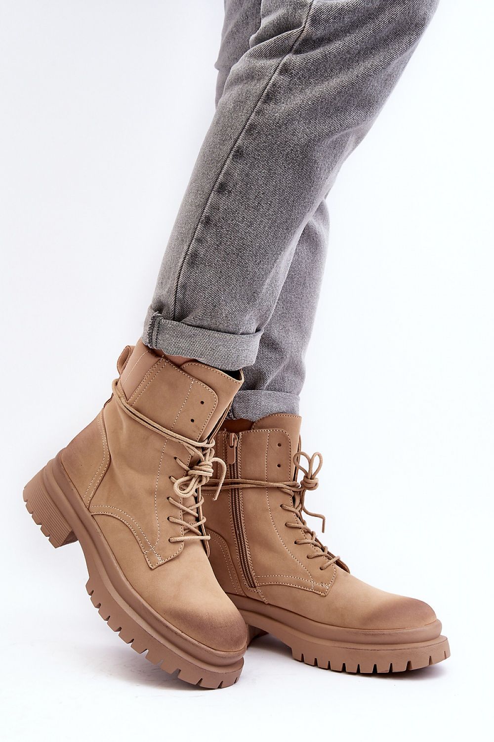 Heavy ankle boots model 190526 Step in style