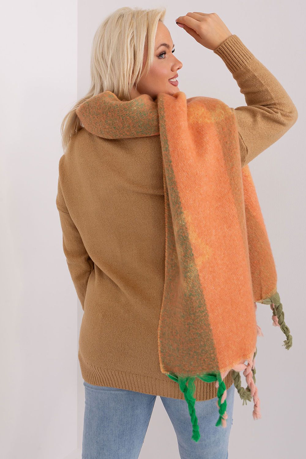 scarf model 190561 AT