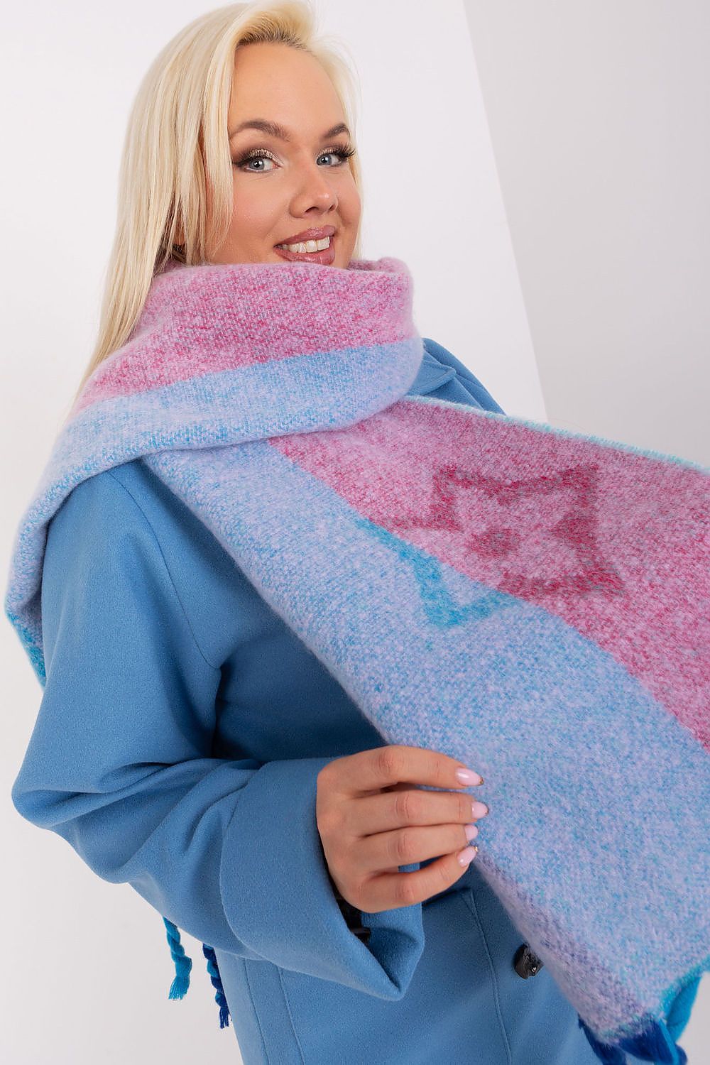 scarf model 190561 AT