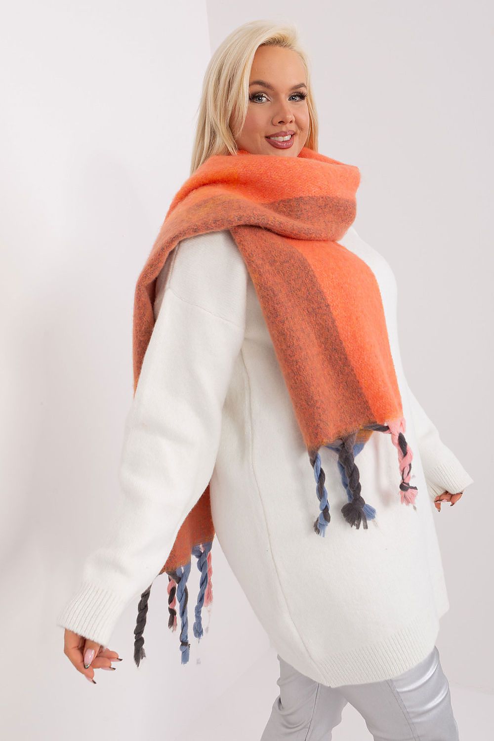 scarf model 190561 AT