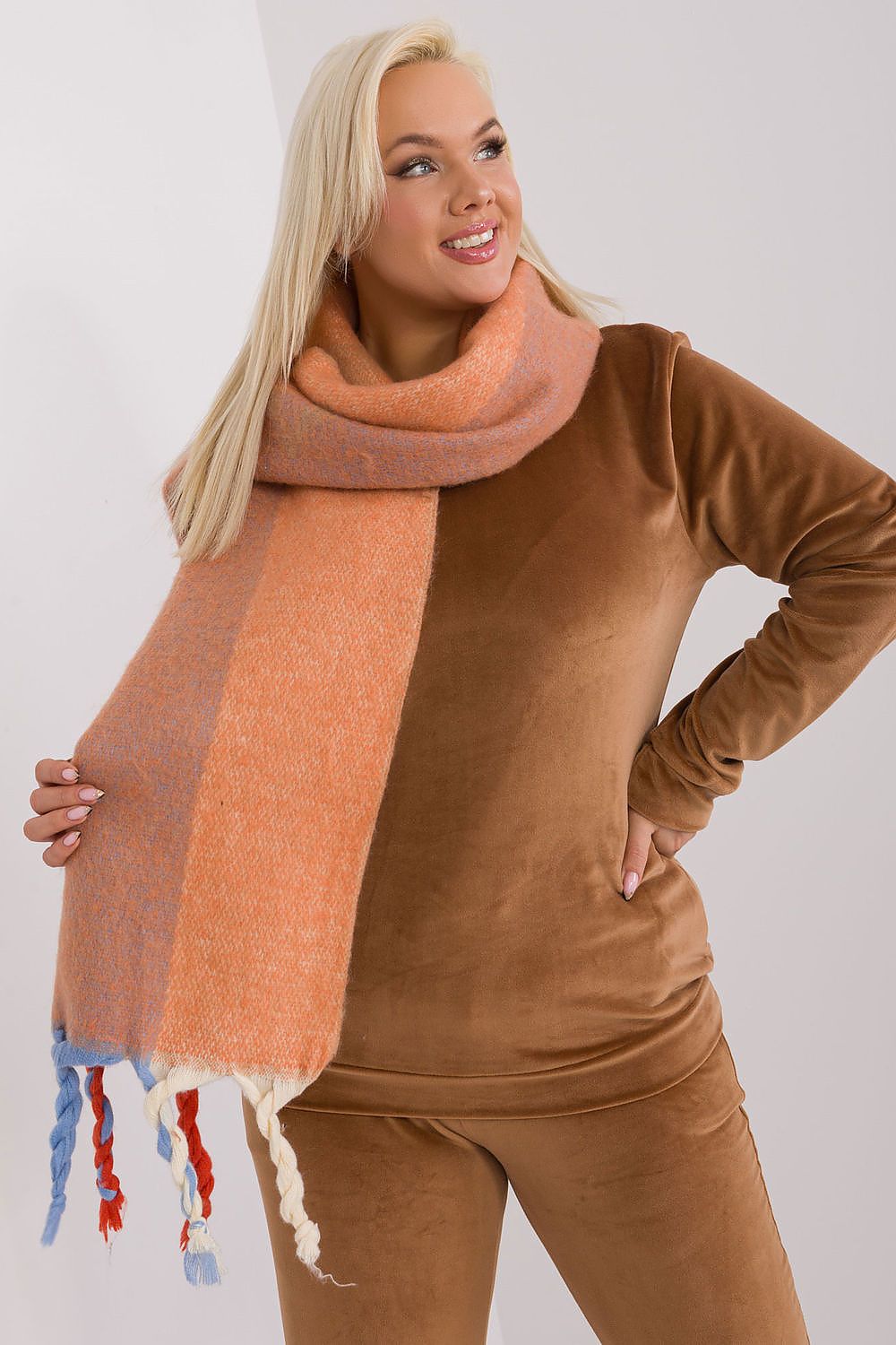 scarf model 190561 AT