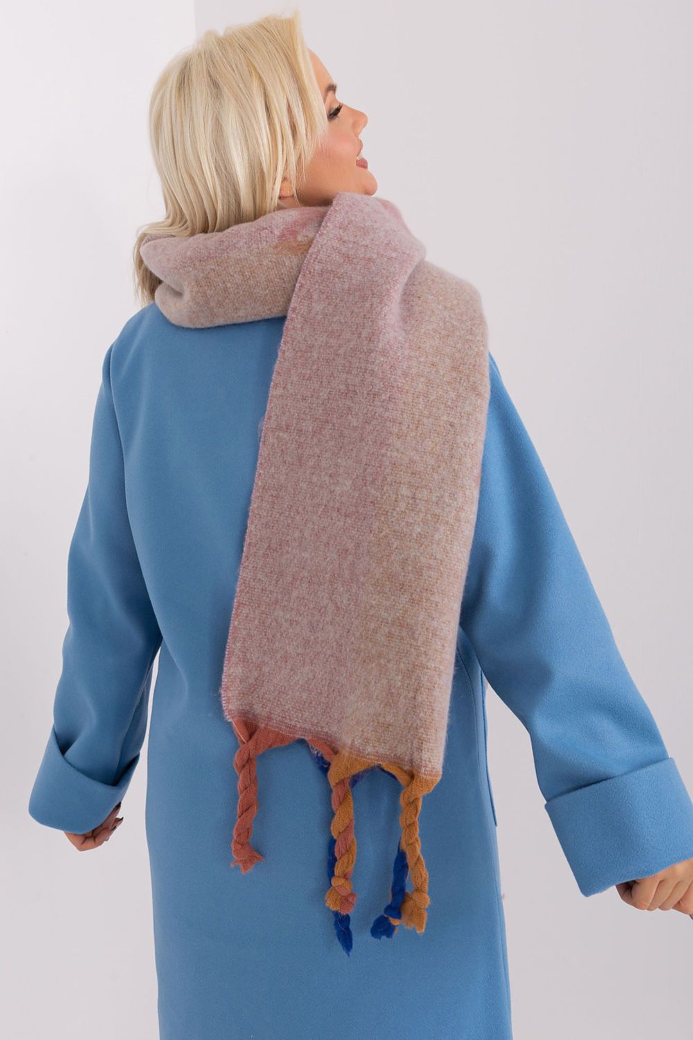 scarf model 190561 AT