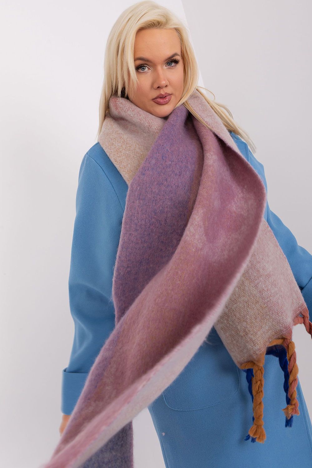 scarf model 190561 AT