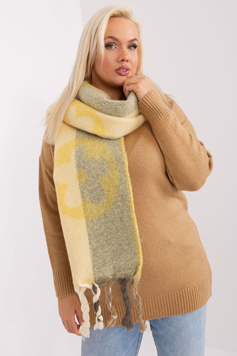 scarf model 190561 AT