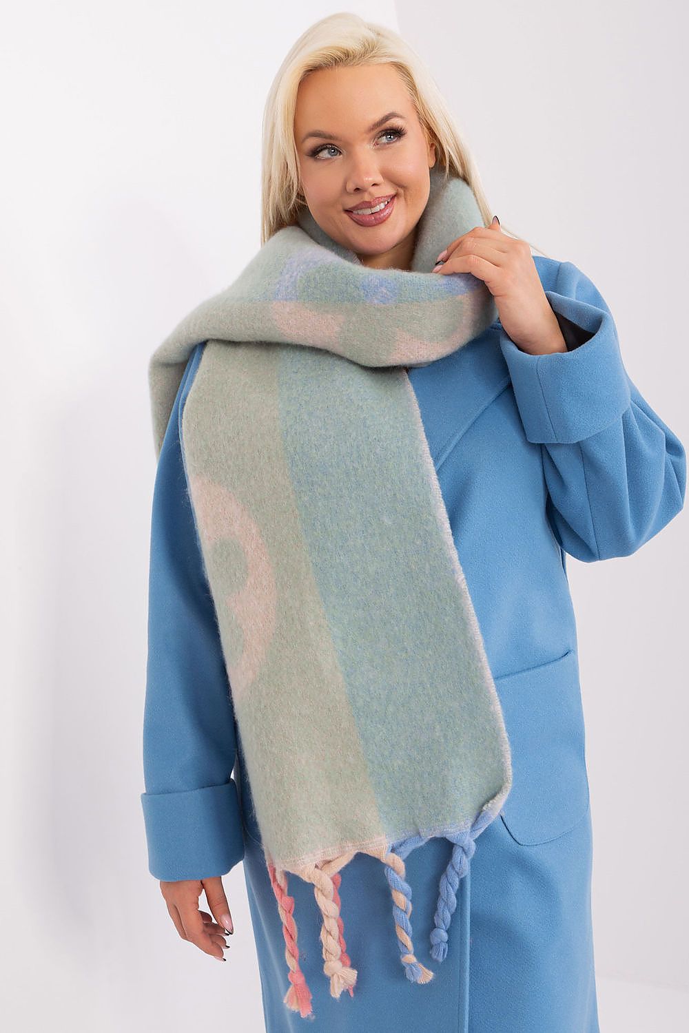 scarf model 190561 AT