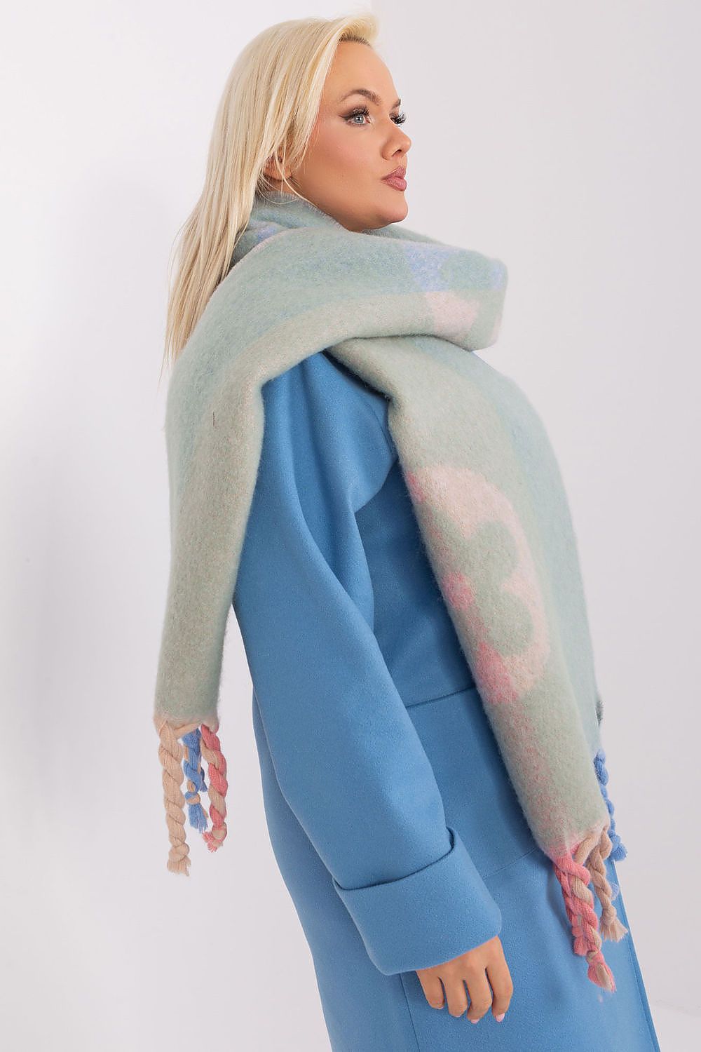 scarf model 190561 AT