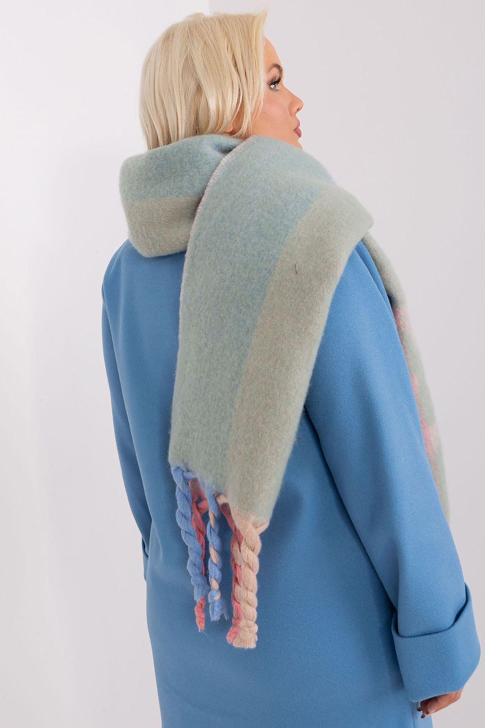 scarf model 190561 AT