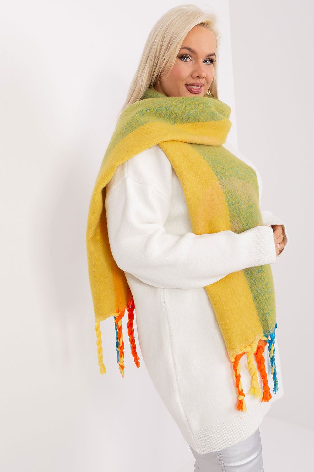 scarf model 190561 AT