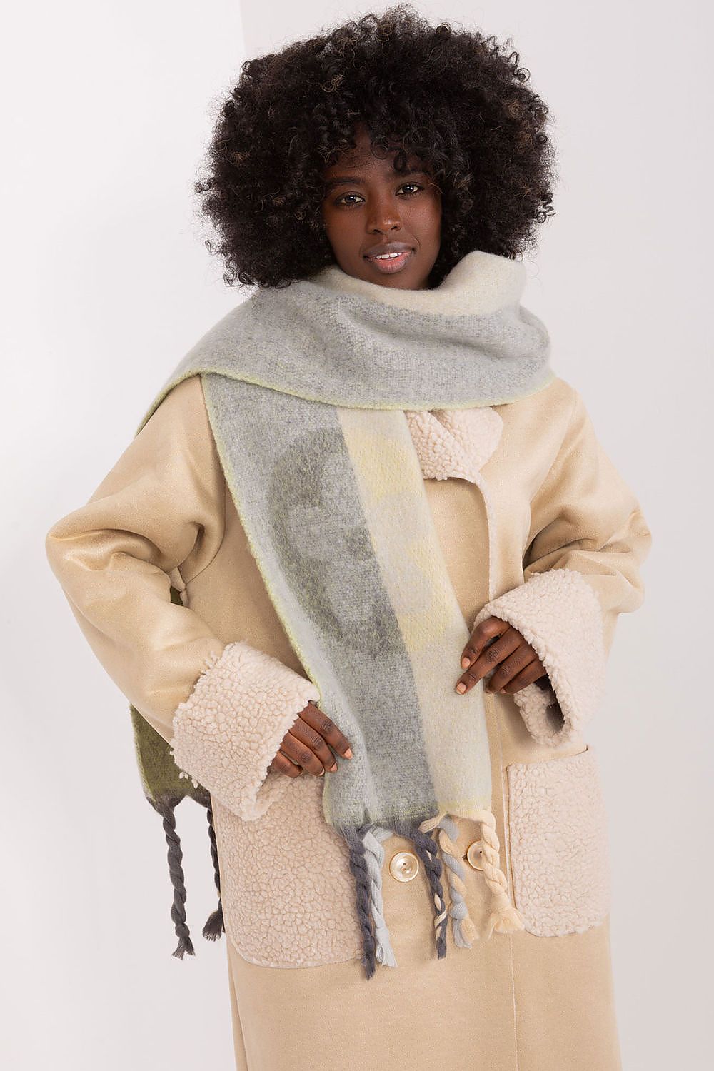 scarf model 190561 AT