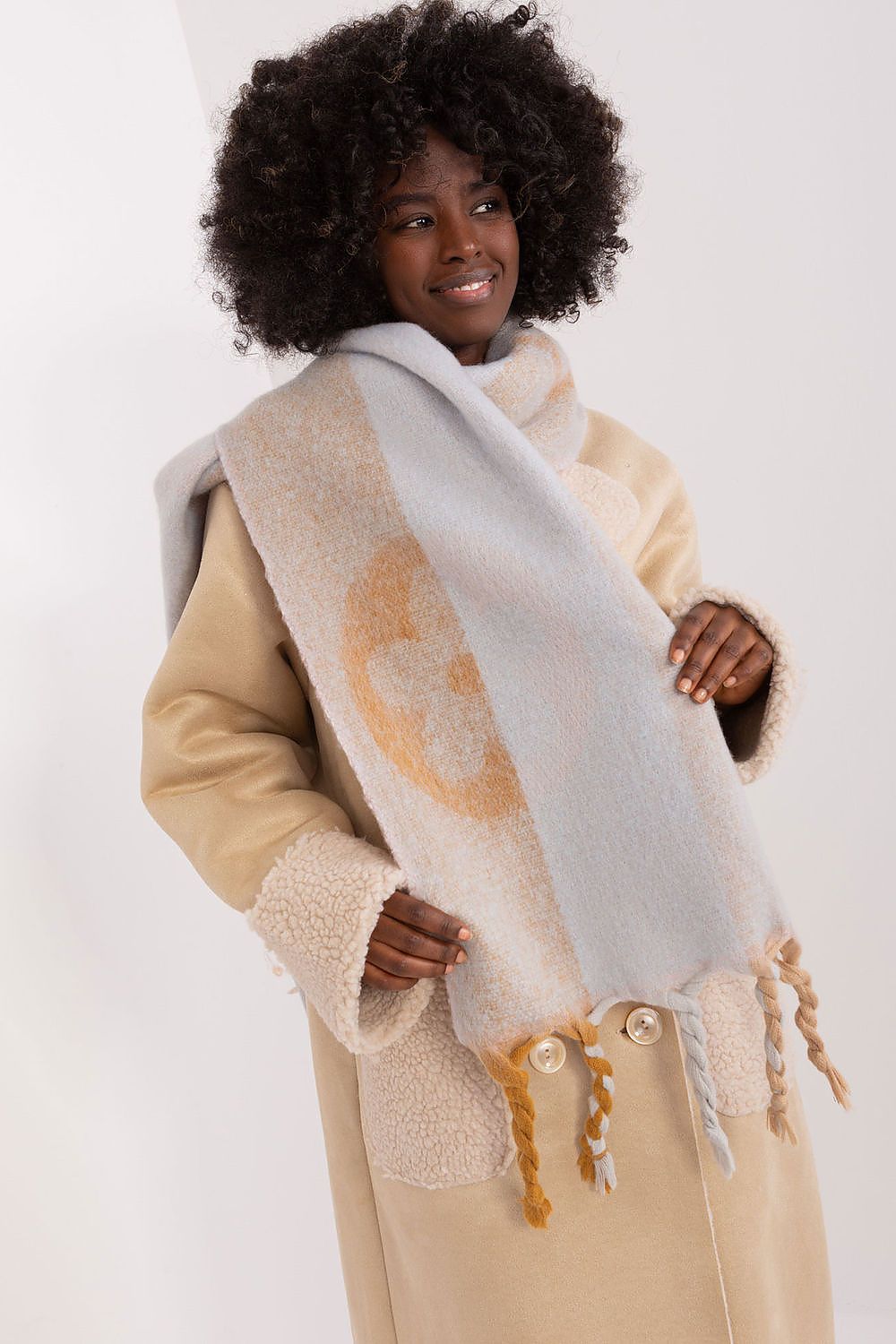 scarf model 190561 AT