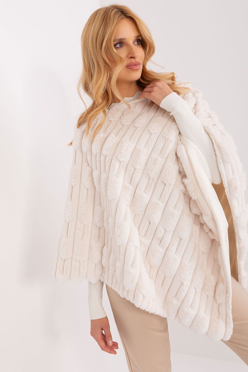 poncho model 200534 AT