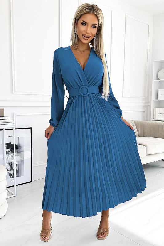 AzureWave EnVogue Crêpe Midi Dress in zee-blauw met envelophalslijn | numoco basic