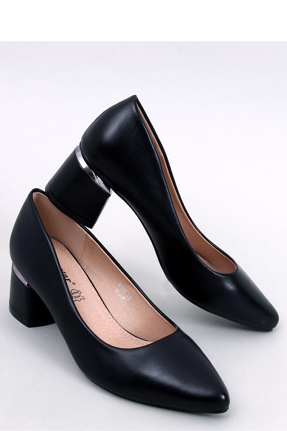 Pumps with heel model 192883 Inello