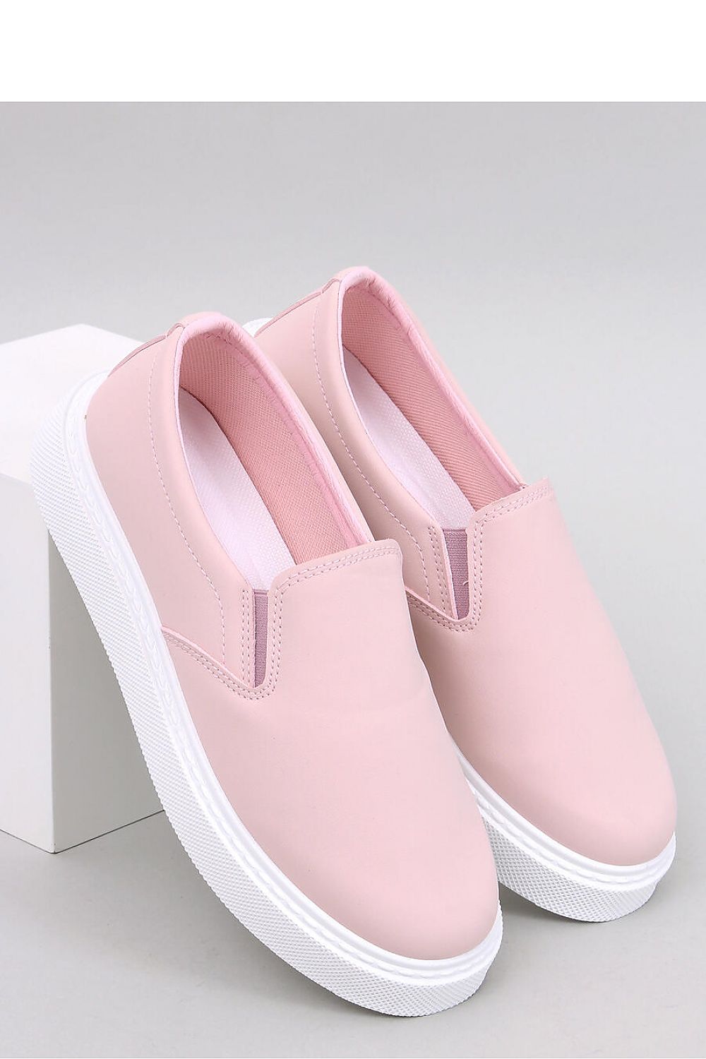 Slip-on sneakers model 194252 Inello