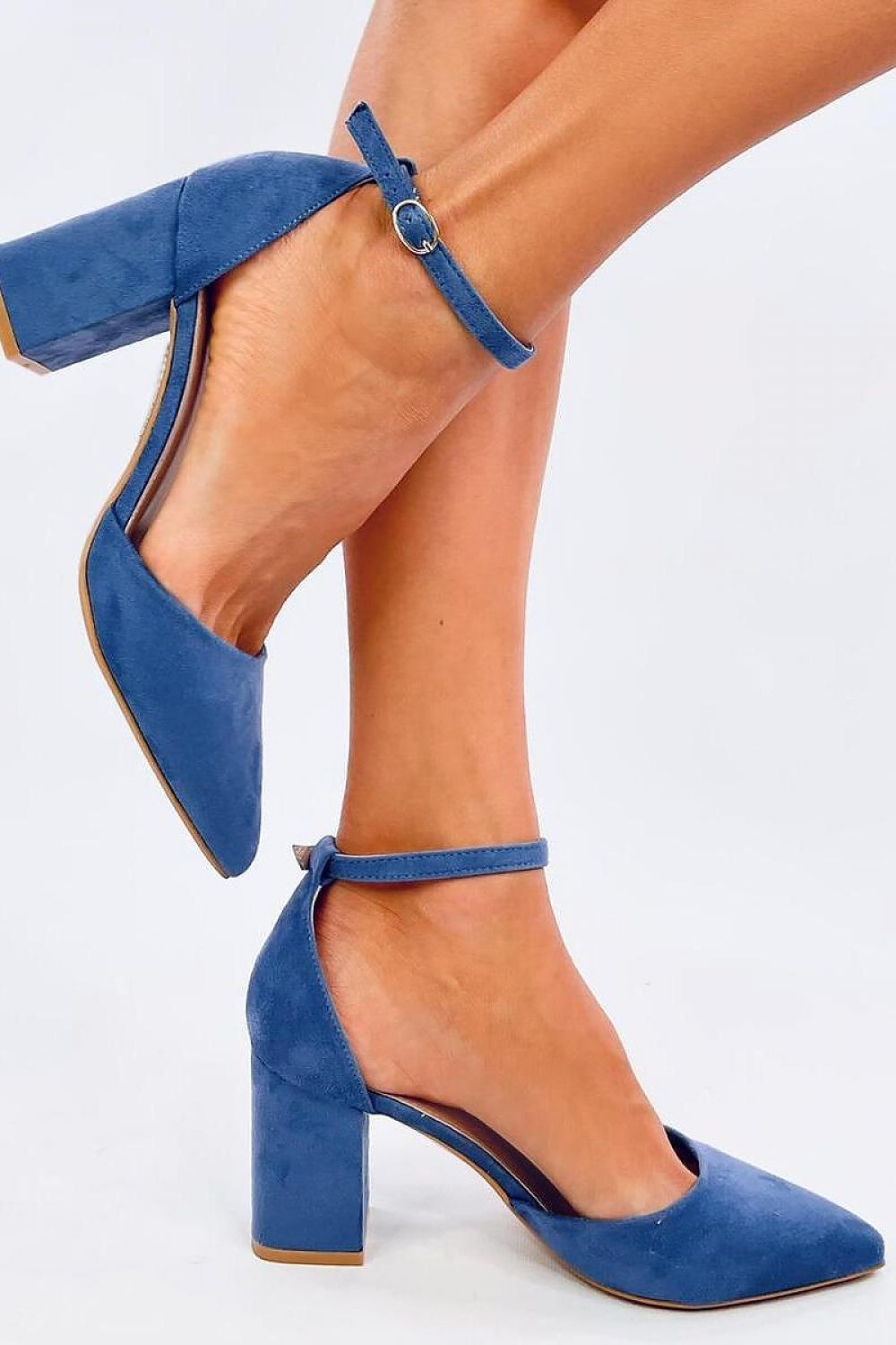 Pumps with thick heel model 196014 Inello