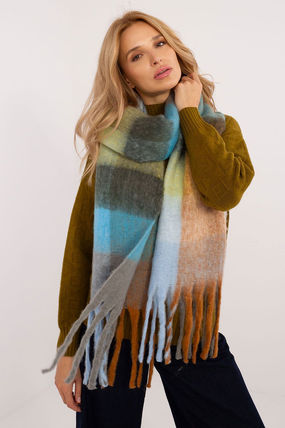 scarf model 200280 AT