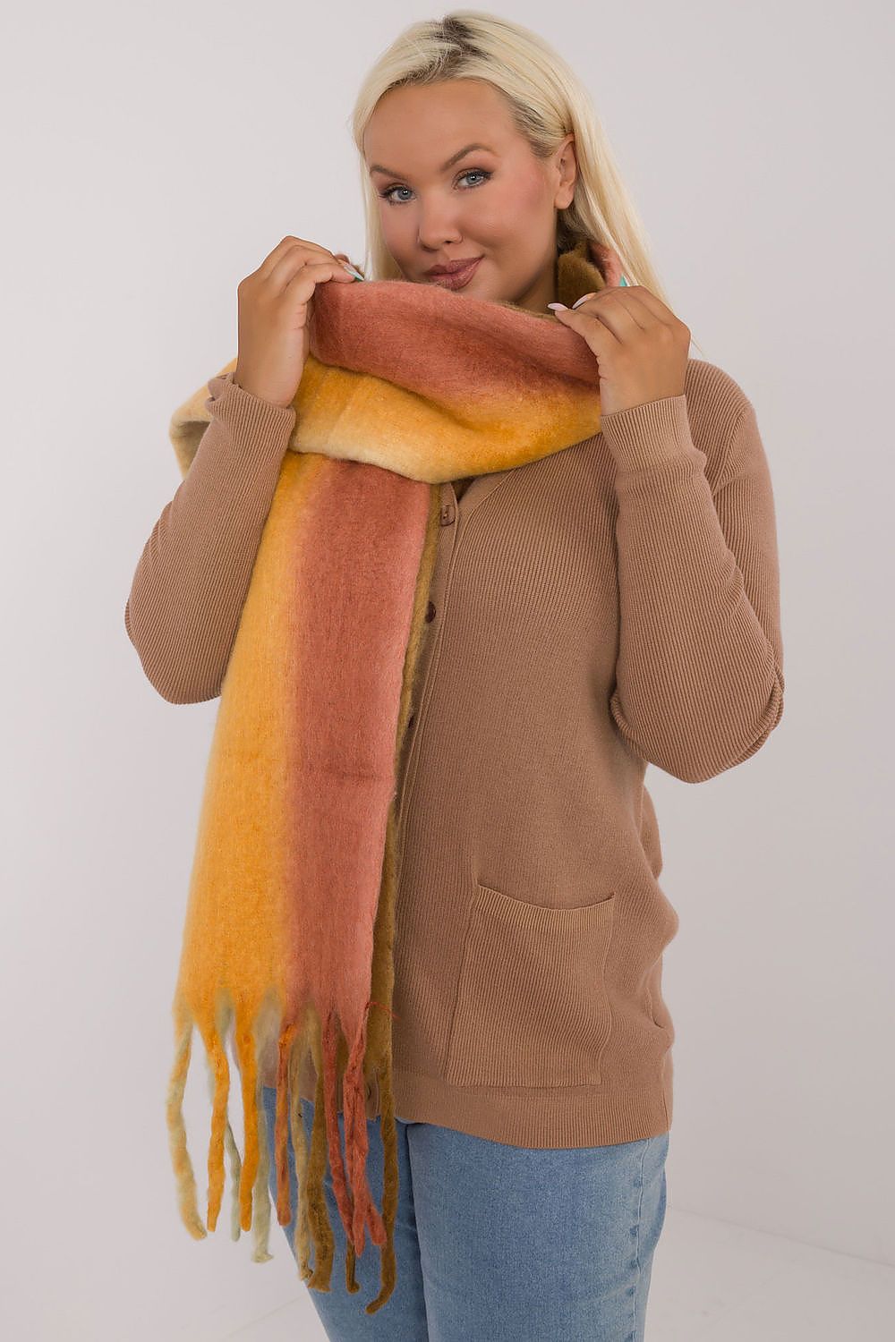 scarf model 200285 AT