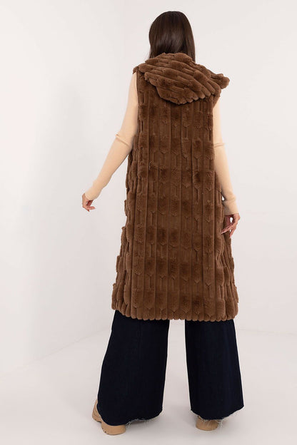 vest model 200522 AT