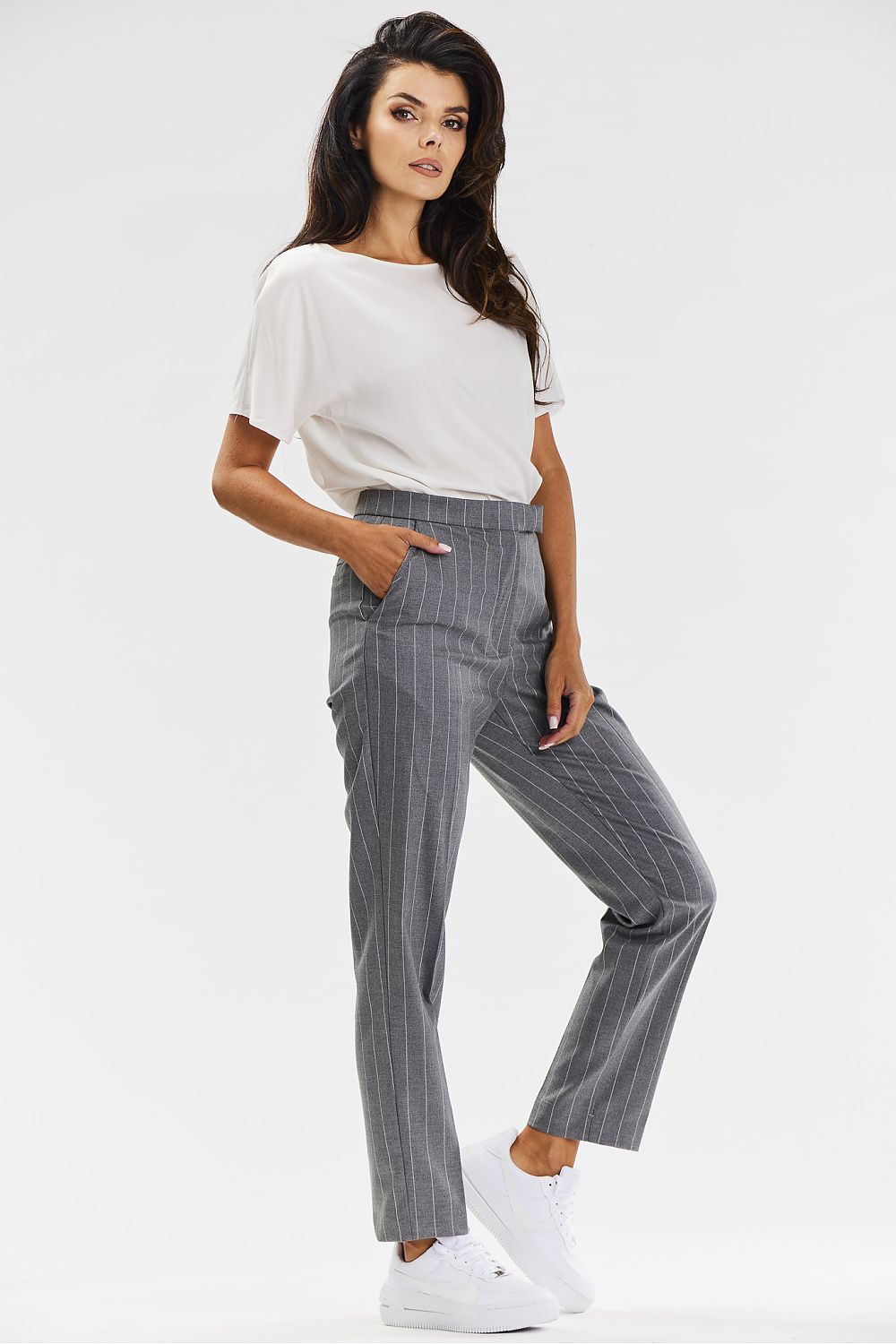 Ladies trousers model 200563 awama