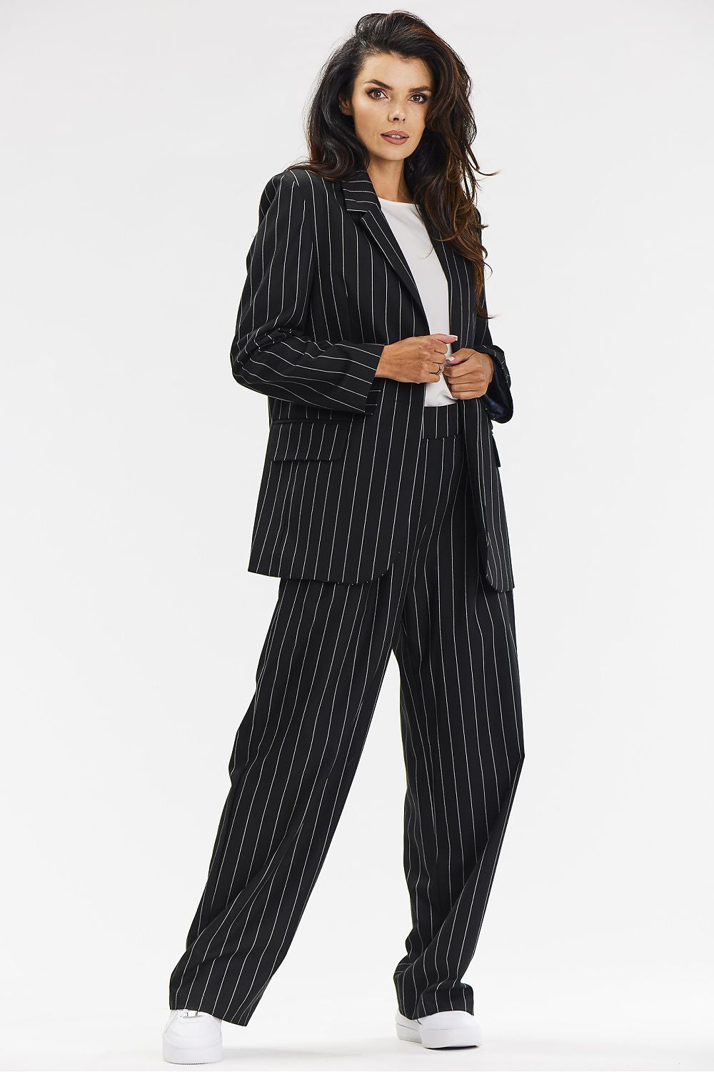 Ladies trousers model 200565 awama