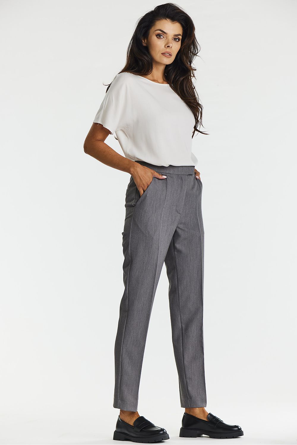 Ladies trousers model 201251 awama