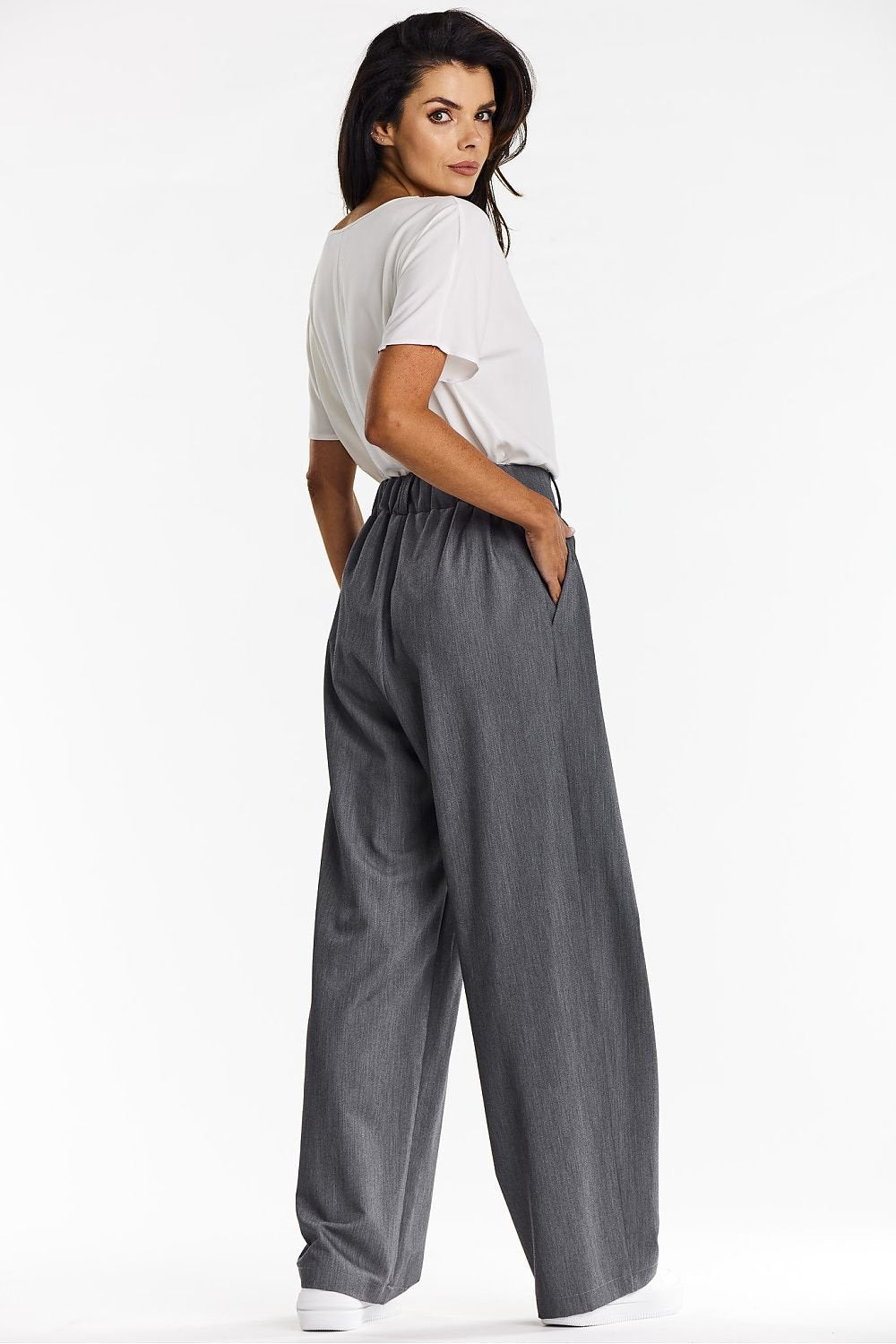 Ladies trousers model 201252 awama